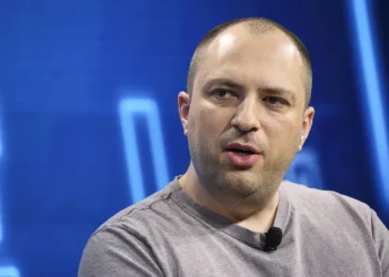 Jan Koum: From Humble Beginnings to Tech Titan