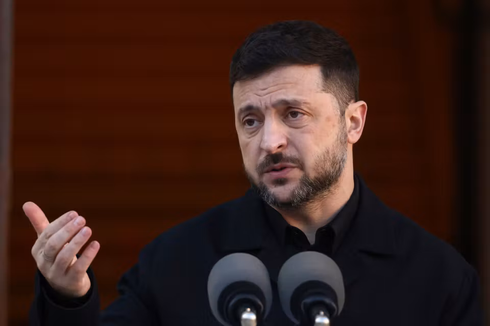 Zelensky Signals Readiness for Ukraine Elections Amid Ongoing War and Pressure from Trump