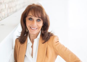 Diane Hendricks: The Journey of America’s Wealthiest Self-Made Woman