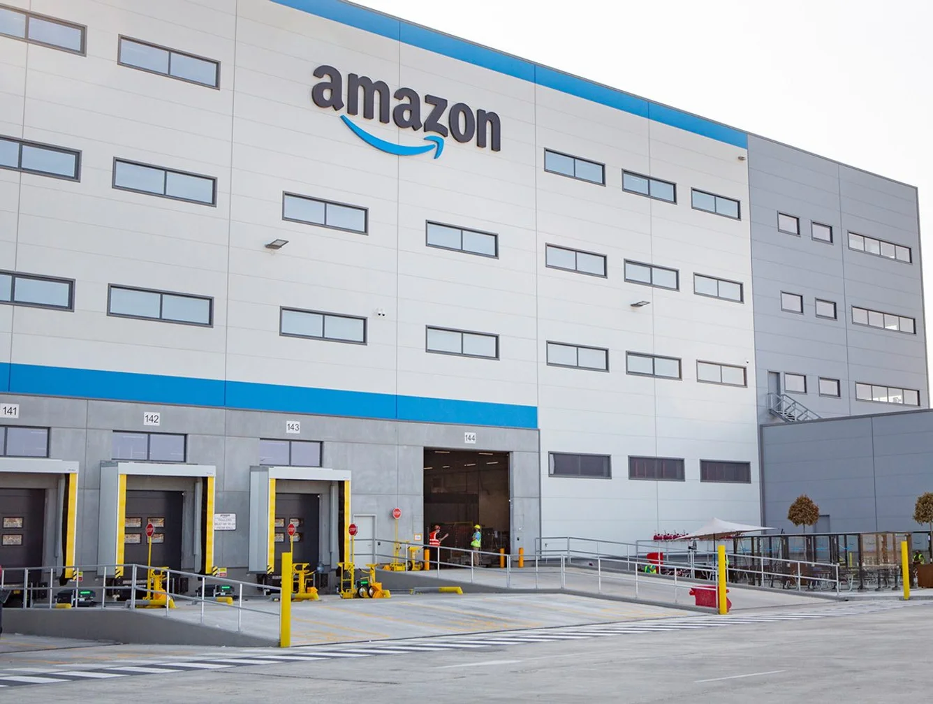 Amazon’s $35 Billion Investment to Revolutionize India’s Logistics with AI