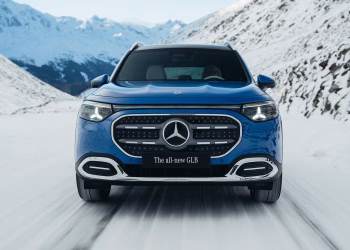 2027 Mercedes-Benz GLB First Look: What Happens When a Small Sedan Becomes a Seven-Seat SUV?