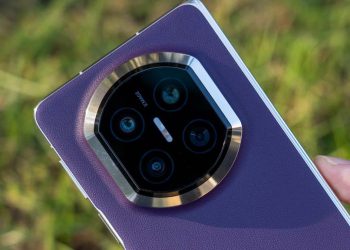 Huawei’s Dominance in China’s Foldable Smartphone Market Signals a Major Industry Shift