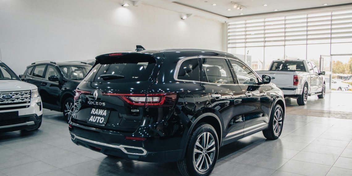 Photo by Esmihel  Muhammed : https://www.pexels.com/photo/modern-cars-in-auto-salon-14615222/