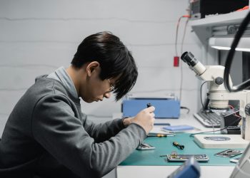 The Best Mobile Phone Repair Shops in Nairobi: Top Service Providers