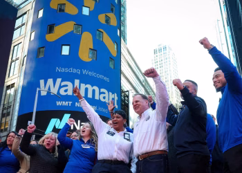 Walmart Hits $1 Trillion Market Value Milestone for First Time