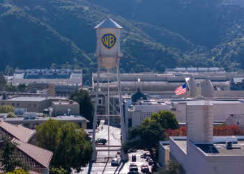 Warner Bros Reopens Door to Paramount, Netflix Deal in Doubt